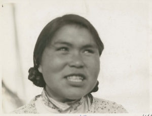 Image of Eskimo [Inuk] girl, Nuliafik